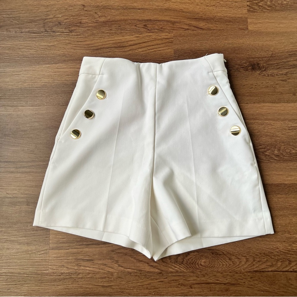 ZARA High Waisted Shorts with Gold Buttoned Pockets (XS)